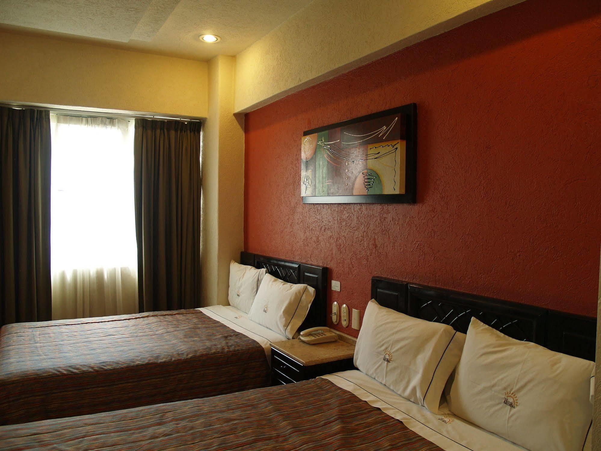 Hotel Real Del Sol - Zona Expo Industrial Guadalajara Kültér fotó